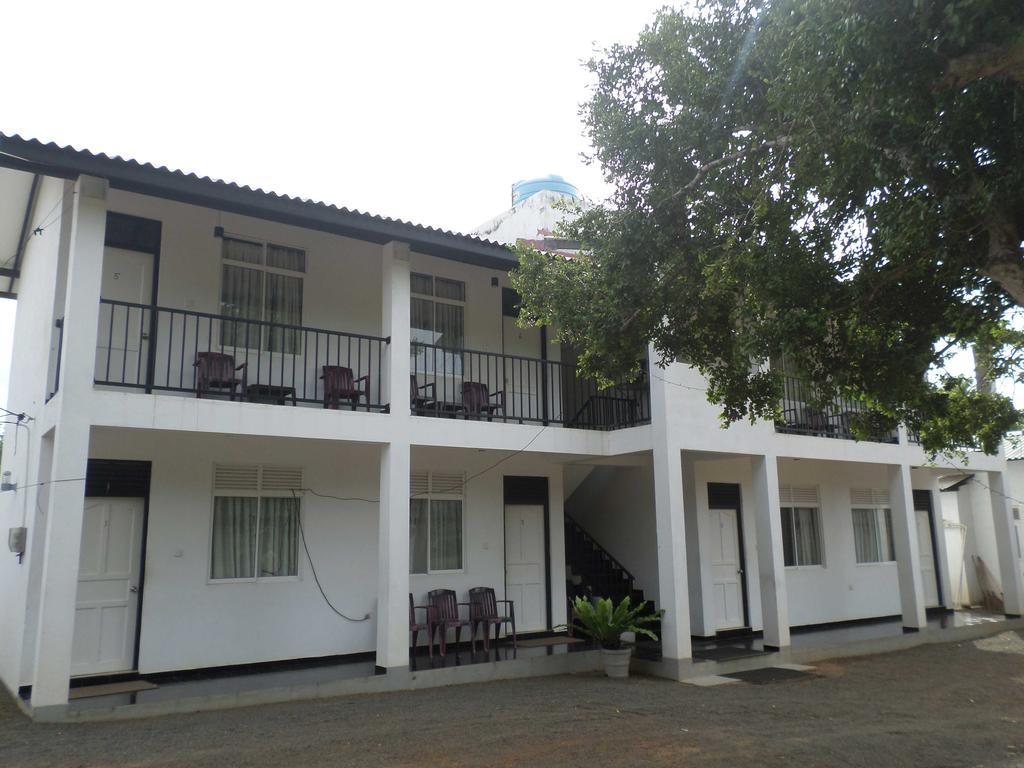 Romana Rest Kataragama Εξωτερικό φωτογραφία